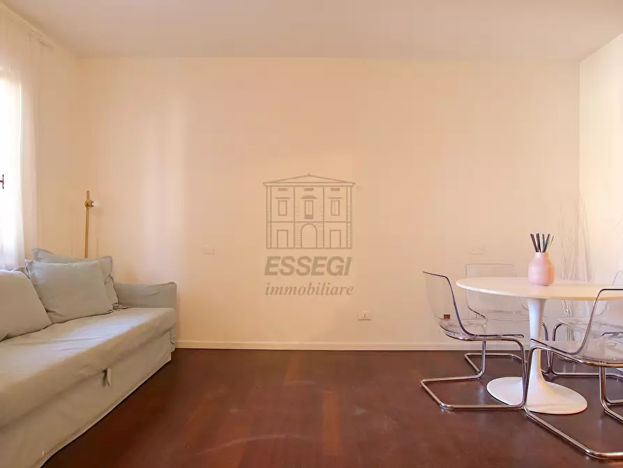 Immagine 4 di Appartamento in vendita  in Via Francesco Carrara 49 a Lucca