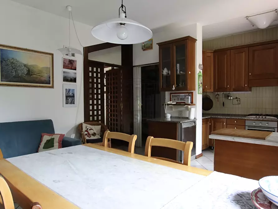 Immagine 39 di Villa in vendita  in Via della Chiesa di Gragnano a Capannori