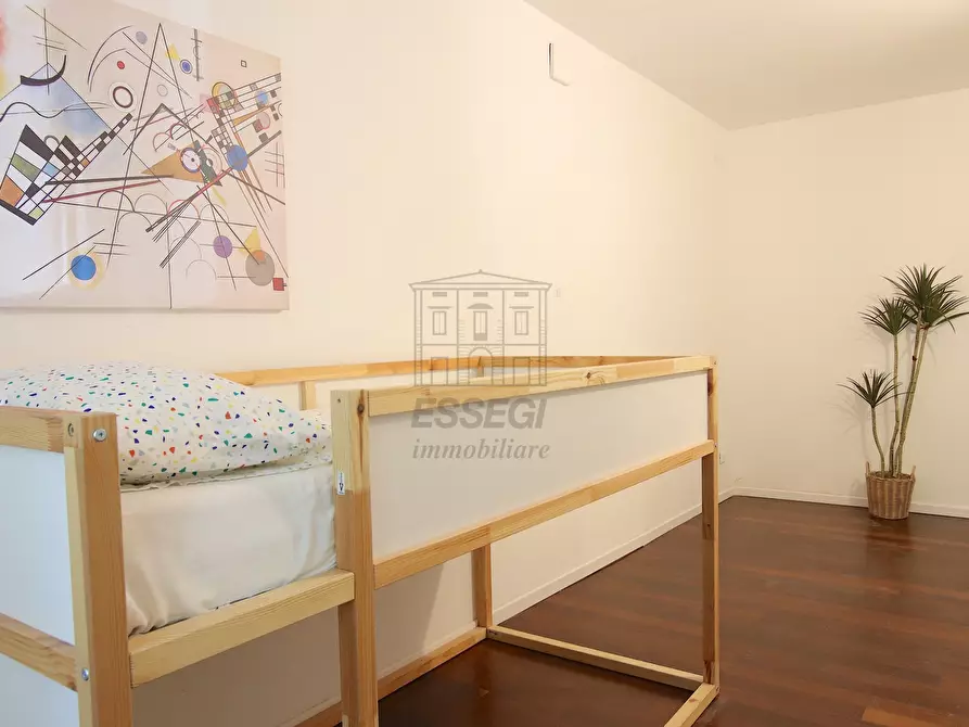Immagine 15 di Appartamento in vendita  in Via Francesco Carrara 49 a Lucca