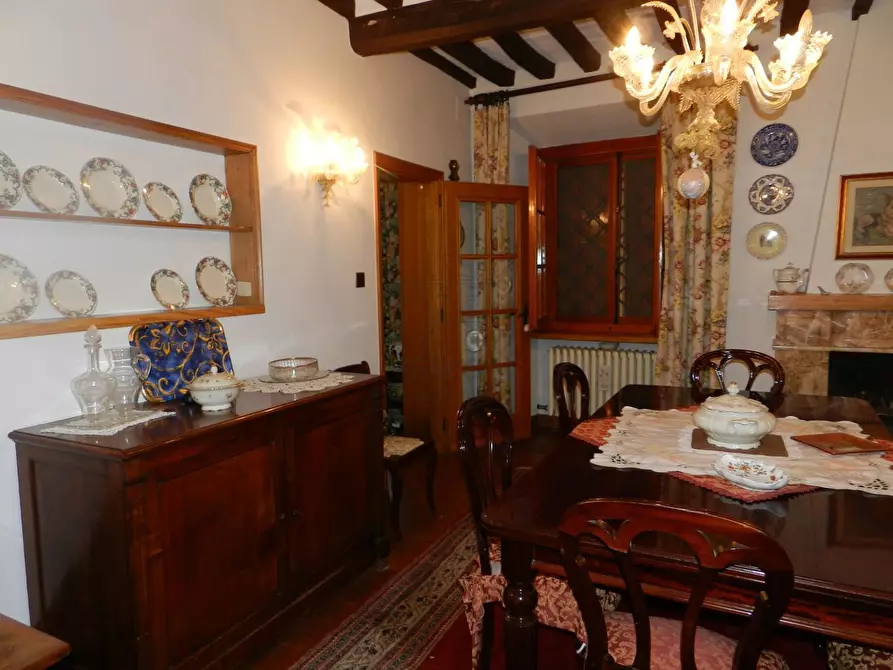 Immagine 26 di Rustico / casale in vendita  in Via di Villa Gaia 508 a Lucca