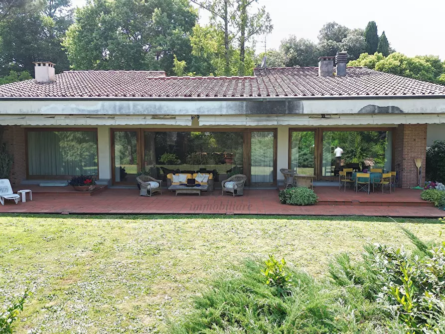 Immagine 5 di Villa in vendita  in Via di Moriano a Lucca