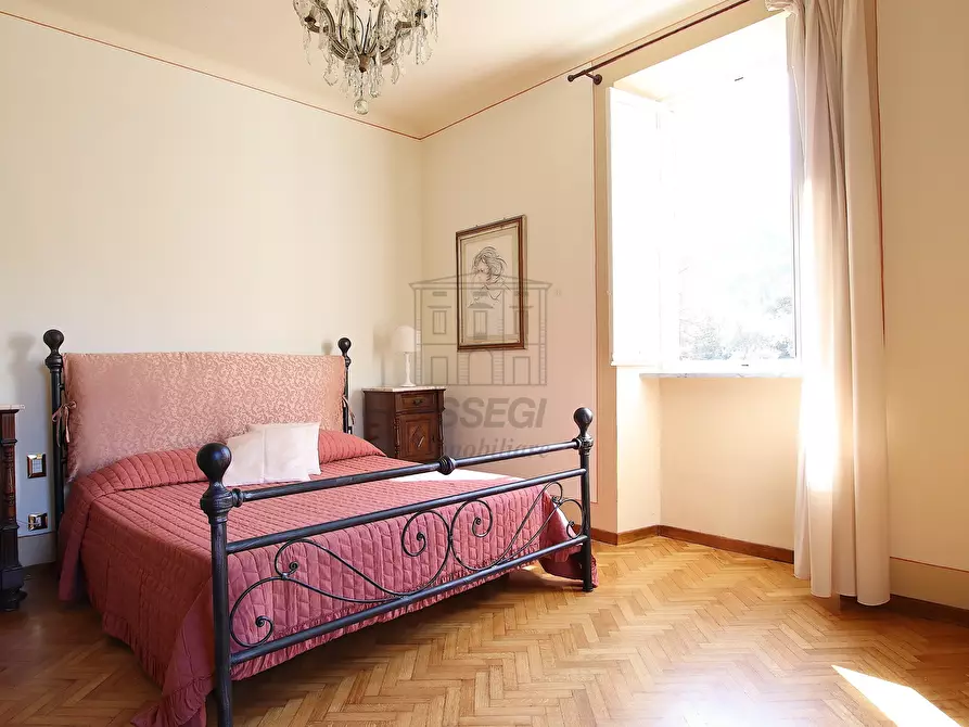 Immagine 22 di Villa in vendita  in vicopelago a Lucca