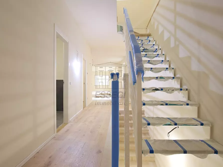 Immagine 3 di Appartamento in vendita  in Piazza San Michele a Lucca