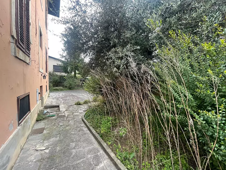Immagine 6 di Villa in vendita  in Viale Luporini 97 a Lucca