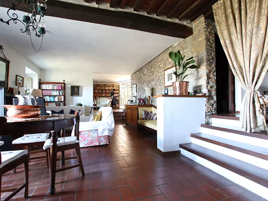 Immagine 1 di Rustico / casale in vendita  in Via del Borgo 55 a Lucca