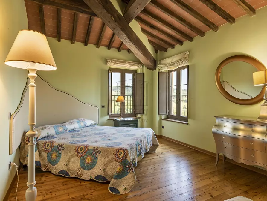 Immagine 31 di Rustico / casale in vendita  in Via di Montecarlo 59 a Lucca