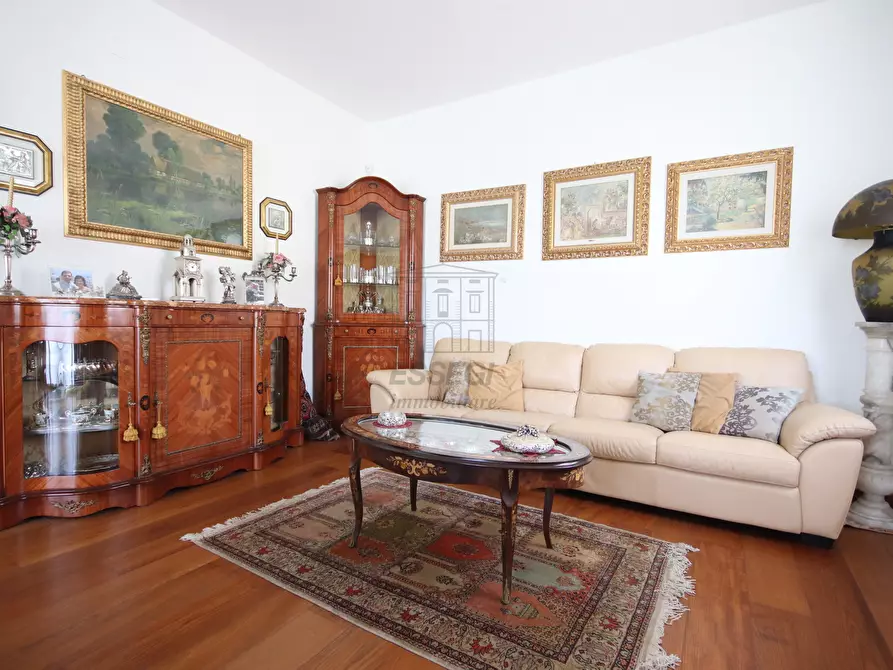 Immagine 8 di Villa in vendita  in Via Sant'Angelo a Lucca