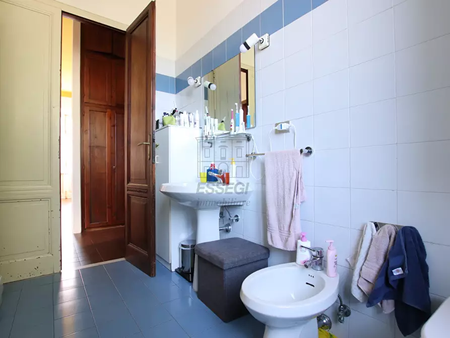Immagine 25 di Villa in vendita  in via barsanti e matteucci a Lucca