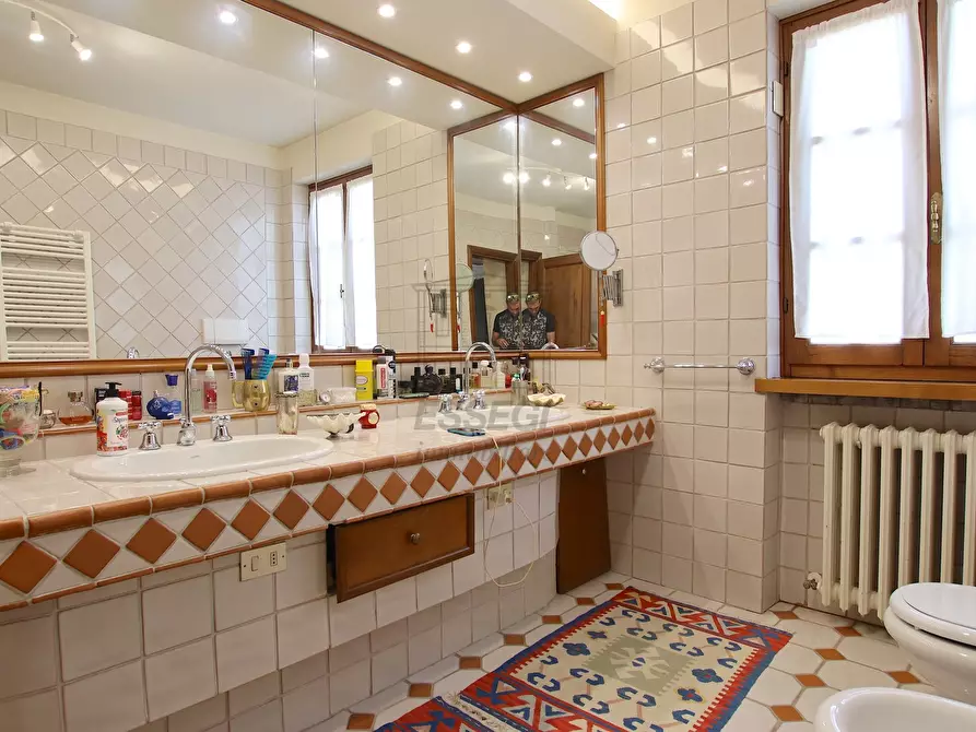 Immagine 23 di Rustico / casale in vendita  in Via Pieroni a Lucca