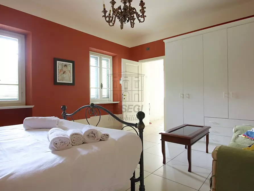 Immagine 31 di Villa in vendita  in Via di Tiglio 33 a Capannori