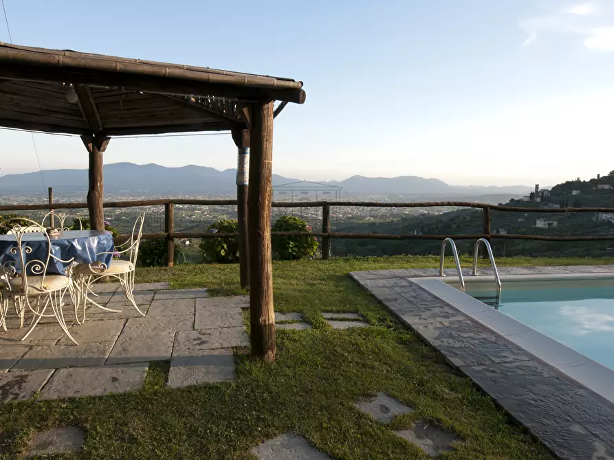 Immagine 6 di Rustico / casale in vendita  a Capannori