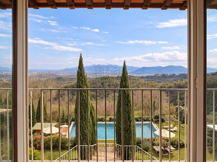 Immagine 8 di Villa in vendita  in Via della Chiesa X 466 a Lucca