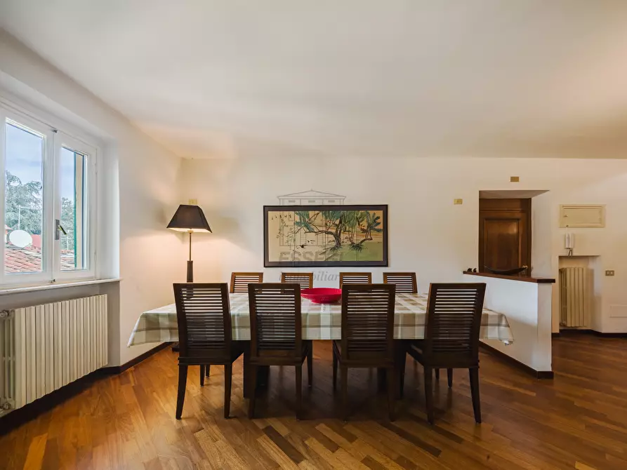 Immagine 6 di Appartamento in vendita  in Via della Zecca a Lucca