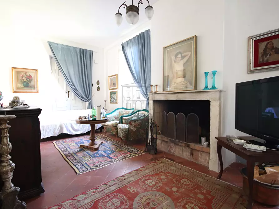 Immagine 6 di Rustico / casale in vendita  in via della chiesa di Camigliano, Camigliano 1 a Lucca