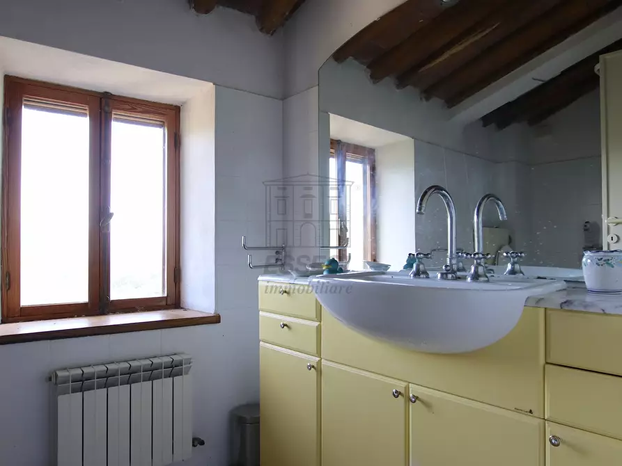 Immagine 18 di Rustico / casale in vendita  in Via per Chiatri 734 a Lucca
