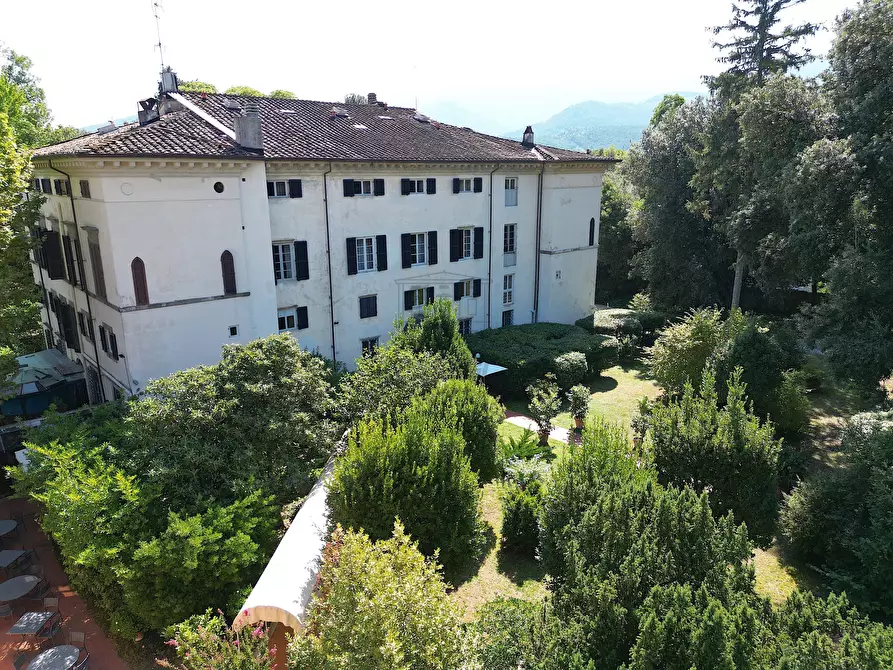 Immagine 25 di Albergo/B&B/Residence in vendita  in Via Nuova per Pisa a Lucca