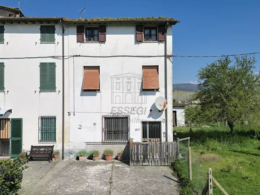 Immagine 2 di Terratetto in vendita  in Via per Carignano 218 a Lucca