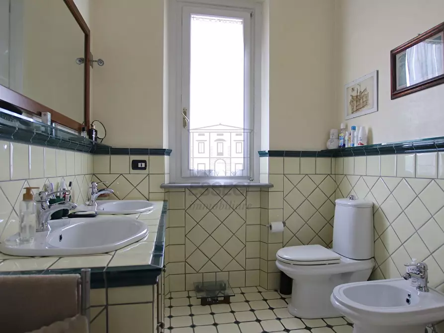 Immagine 17 di Villa in vendita  in Via dei Berti a Lucca