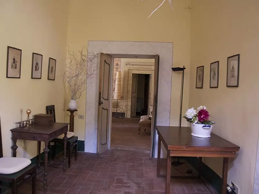 Immagine 55 di Rustico / casale in vendita  in Via di matraia a Lucca