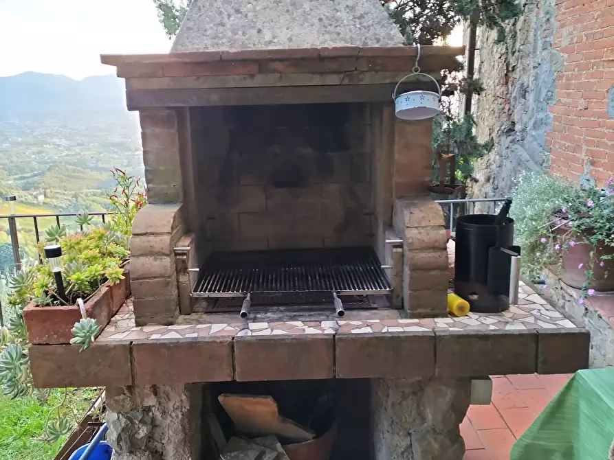 Immagine 18 di Rustico / casale in vendita  a Capannori