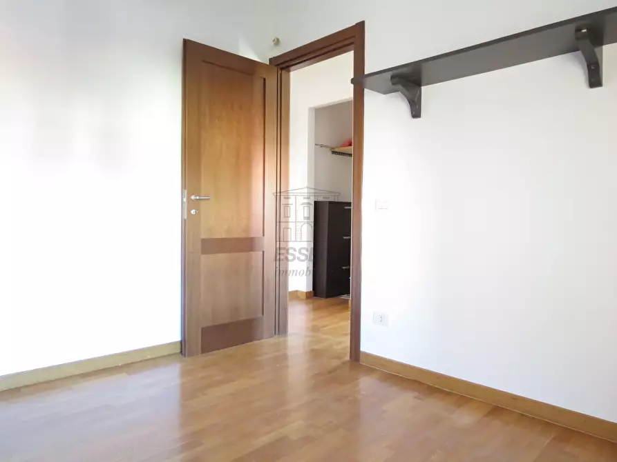 Immagine 10 di Appartamento in vendita  in Via Giovanni Sercambi a Lucca