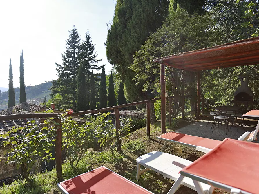 Immagine 36 di Rustico / casale in vendita  a Capannori