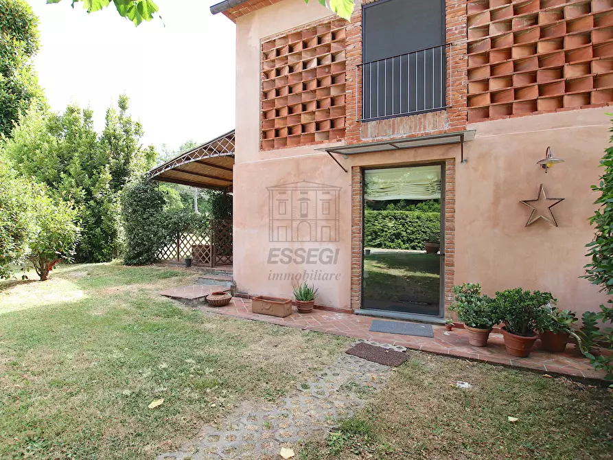 Immagine 26 di Villa in vendita  in Via di segromigno a Capannori