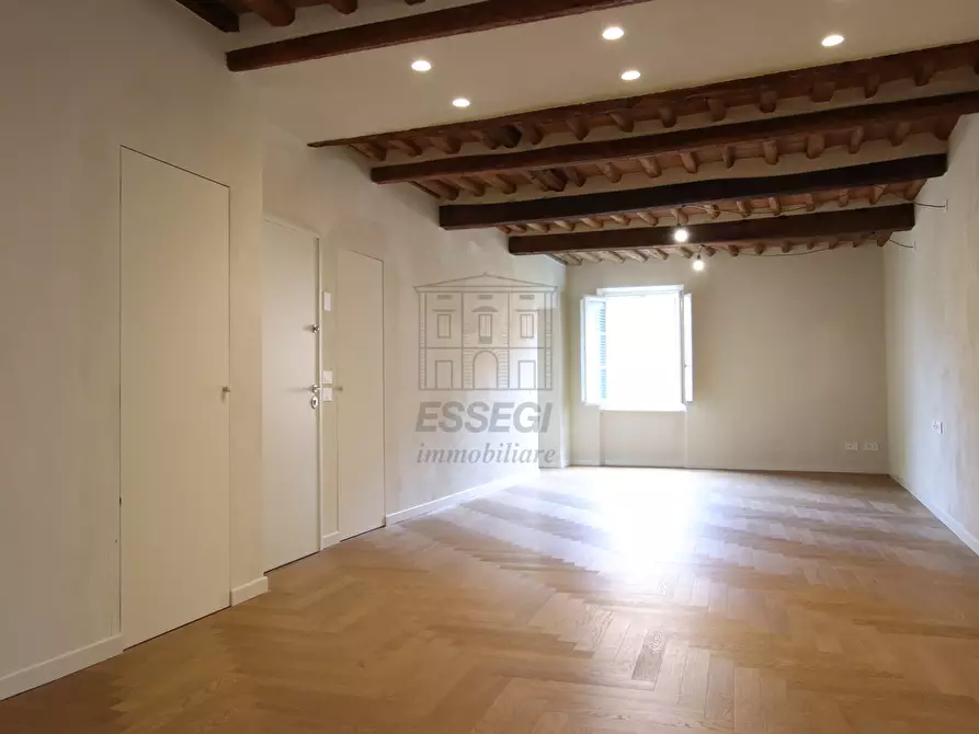 Immagine 21 di Appartamento in vendita  in Piazza San Giusto a Lucca