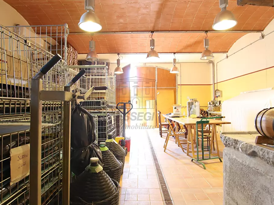 Immagine 25 di Rustico / casale in vendita  in Via del Francia 95 a Lucca