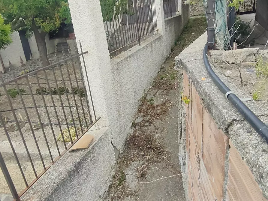 Immagine 43 di Casa trifamiliare in vendita  in Via Paterriti 19 a Motta San Giovanni