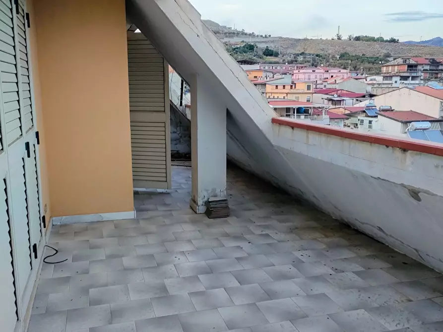 Immagine 9 di Mansarda in vendita  in Via Monte Cucco a Bova Marina