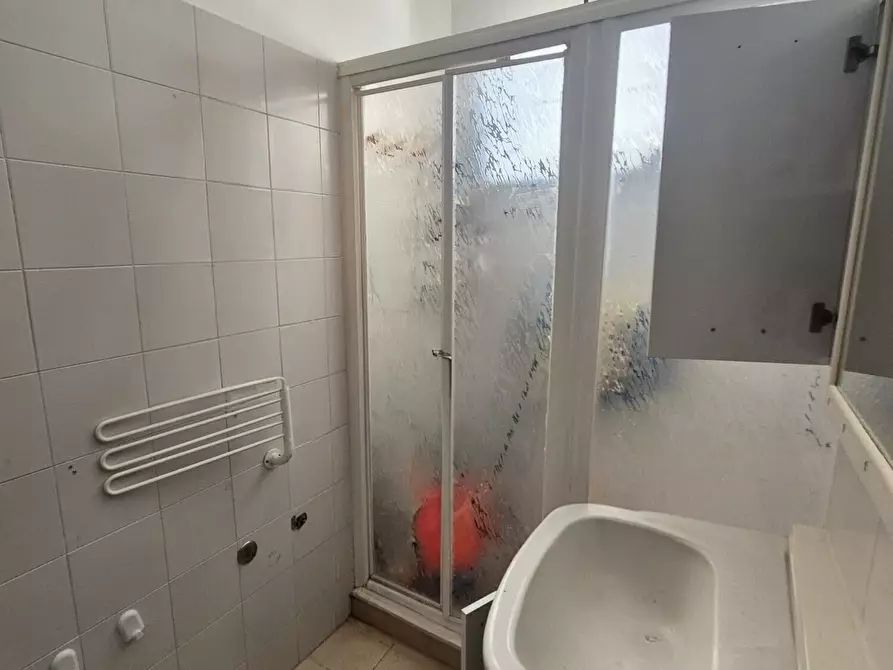 Immagine 11 di Trilocale in vendita  a Reggio Di Calabria