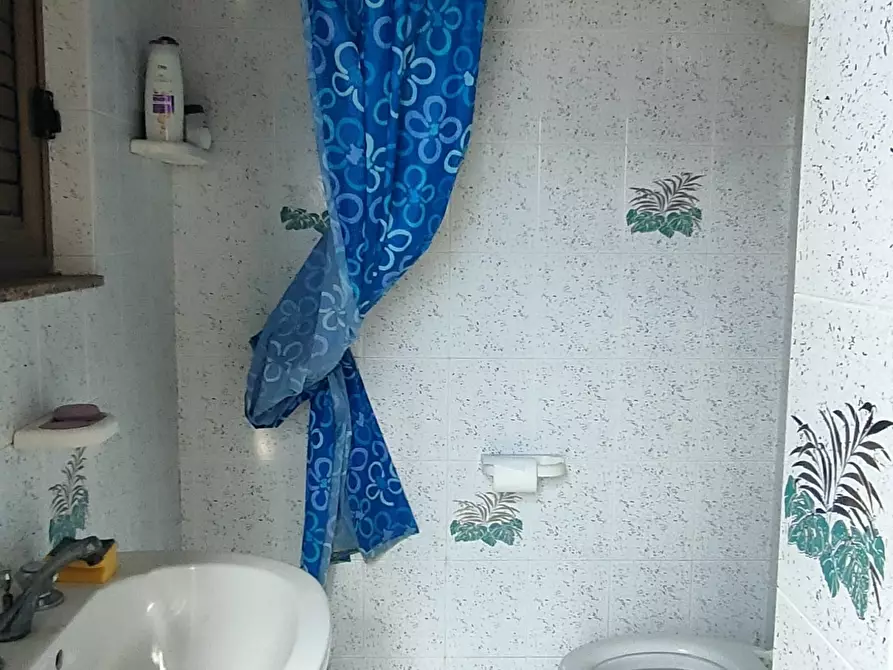 Immagine 11 di Bilocale in affitto  in Via Oratorio a Bova Marina