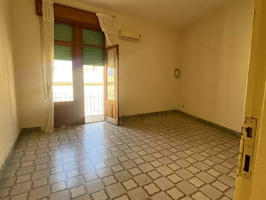 Immagine 13 di Pentalocale in vendita  in Via Paolo Pellicano 21 a Reggio Di Calabria