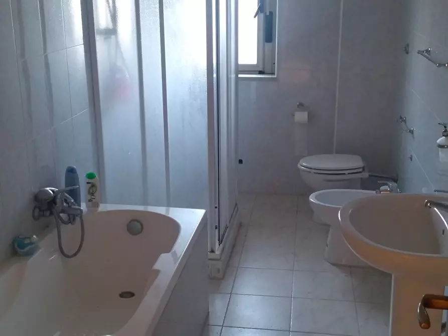 Immagine 8 di Bilocale in vendita  a Reggio Di Calabria