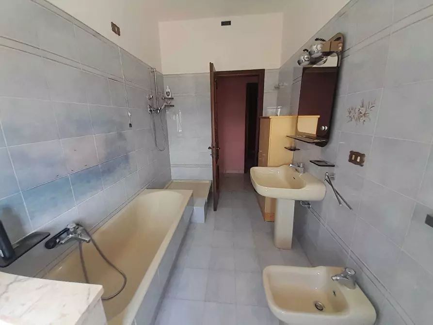 Immagine 13 di Trilocale in vendita  in Via Roma a Martone