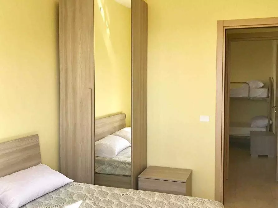 Immagine 7 di Trilocale in affitto  in Corso Umberto I a Bova Marina