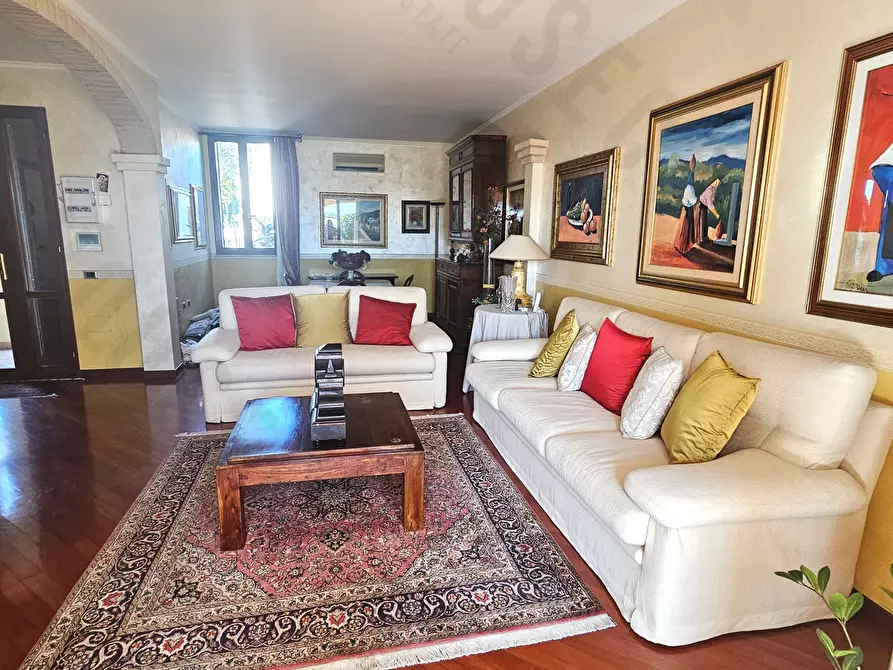 Immagine 9 di Villetta a schiera in vendita  a Quartu Sant'elena