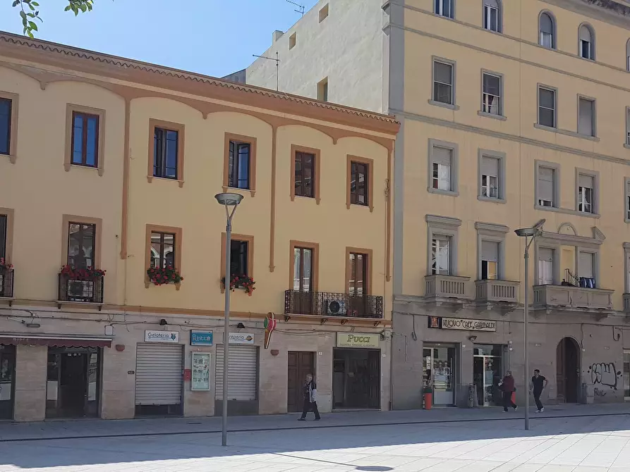 Immagine 1 di Locale commerciale in vendita  in Piazza Garibaldi a Cagliari