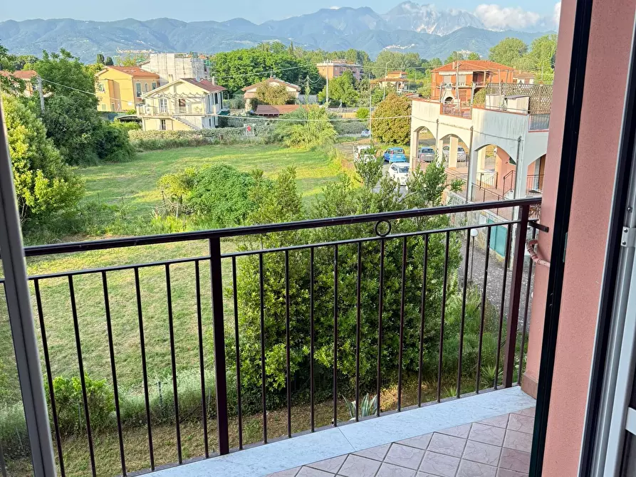 Immagine 4 di Trilocale in vendita  a Ameglia