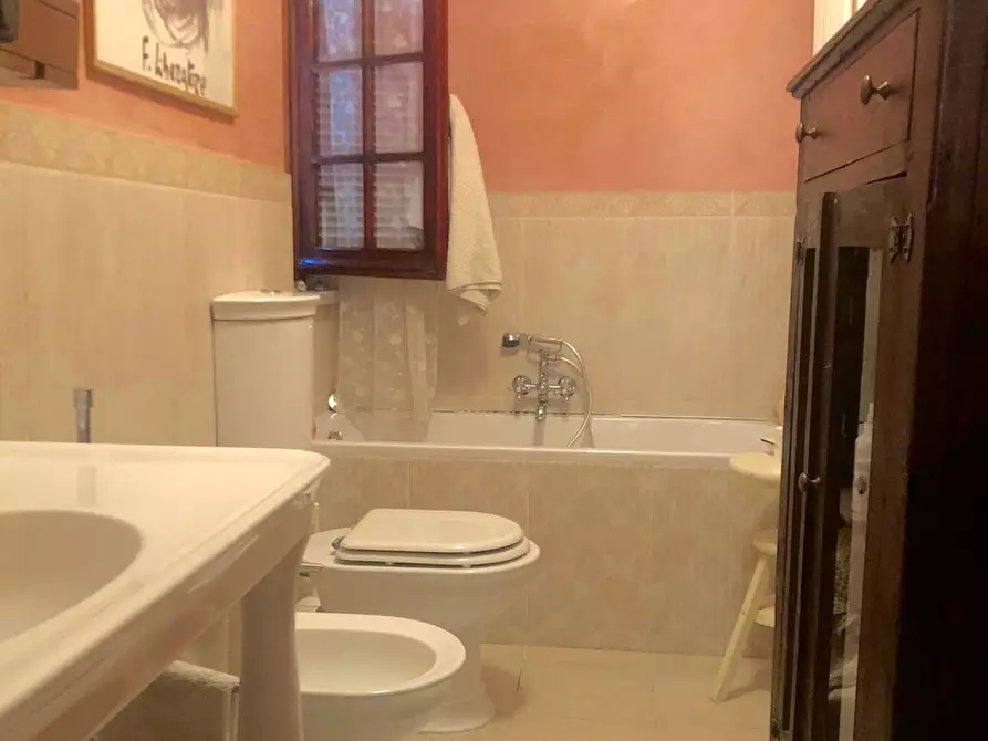 Immagine 22 di Villa in vendita  a Sarzana