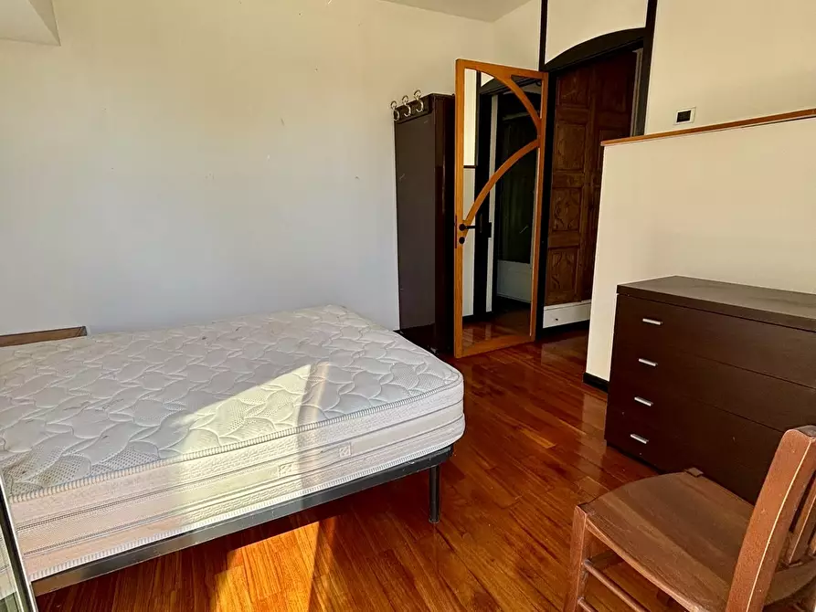 Immagine 15 di Porzione di casa in vendita  a Ameglia