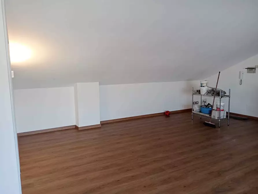 Immagine 3 di Mansarda in vendita  a Ameglia