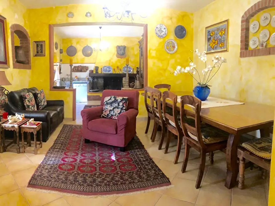 Immagine 16 di Casa semindipendente in vendita  a Castelnuovo Magra