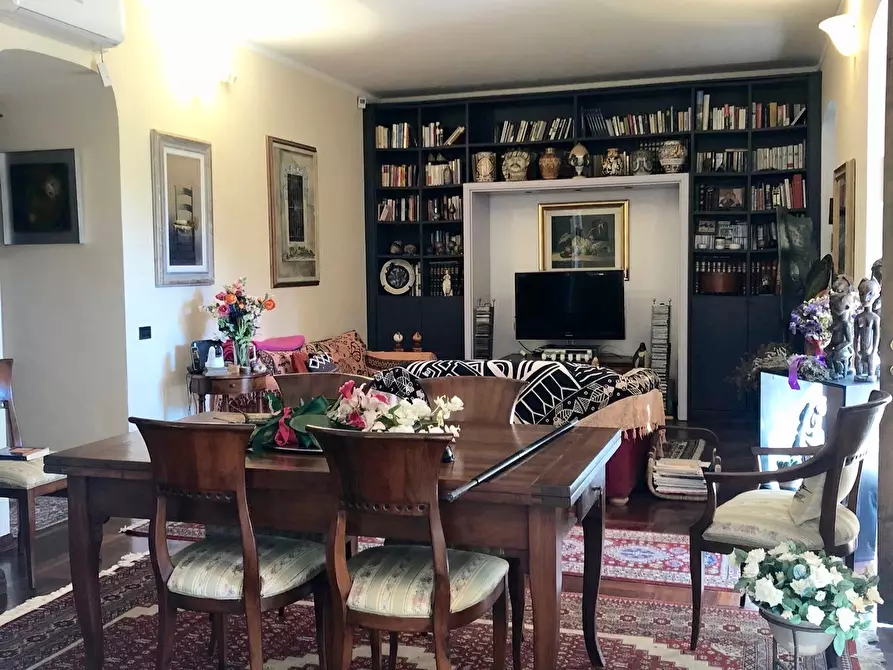 Immagine 5 di Porzione di casa in vendita  a Ameglia