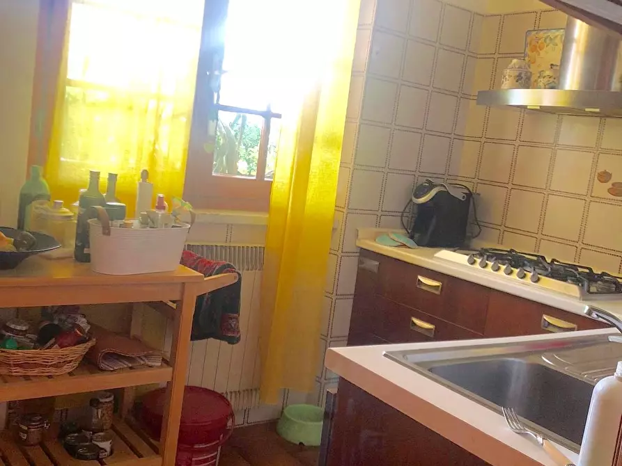 Immagine 20 di Villa in vendita  a Sarzana