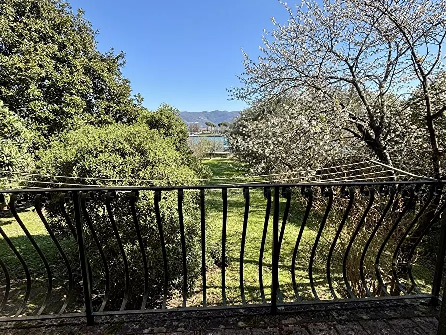 Immagine 16 di Casa semindipendente in vendita  a Ameglia