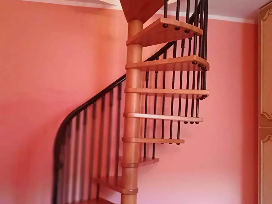 Immagine 22 di Porzione di casa in vendita  a Ameglia