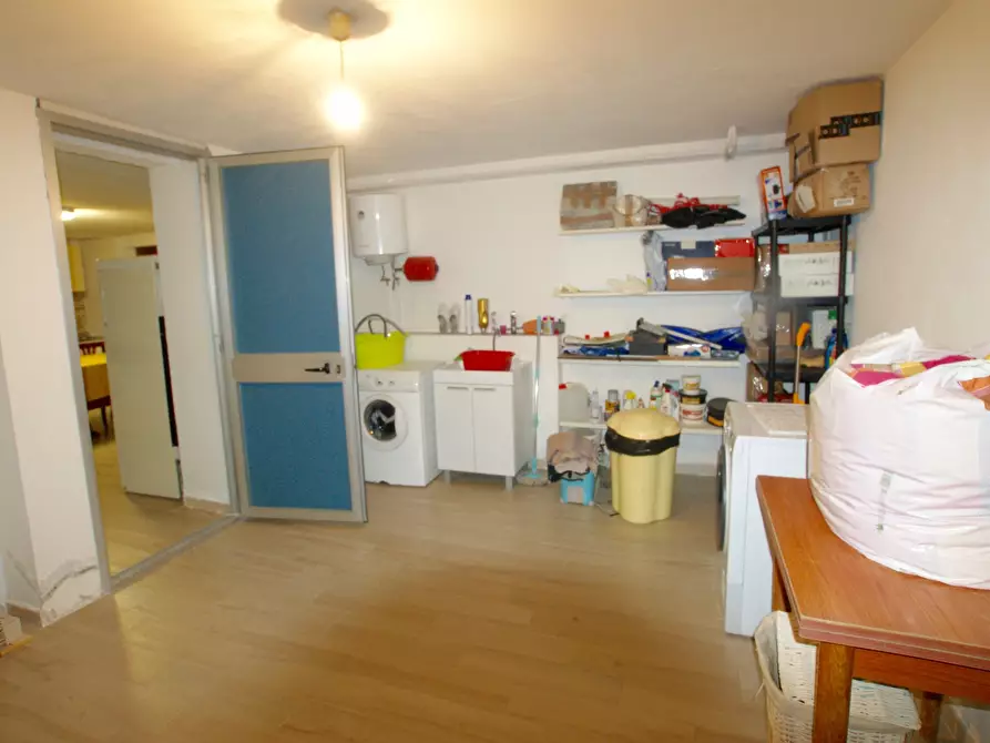 Immagine 14 di Porzione di casa in vendita  a Ameglia