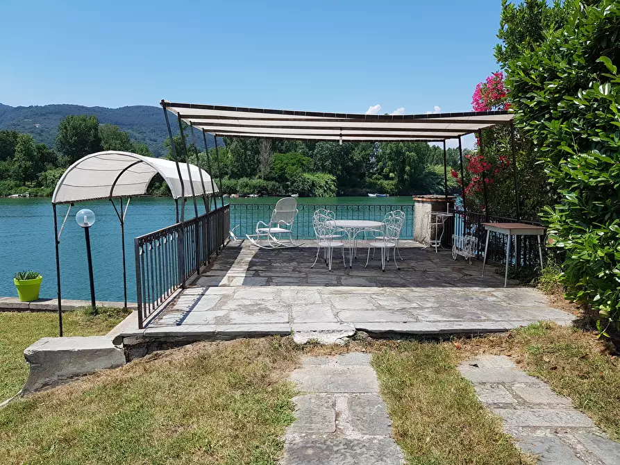 Immagine 6 di Casa semindipendente in vendita  a Ameglia